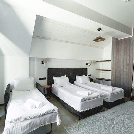 Hotel Roshe גודאורי מראה חיצוני תמונה