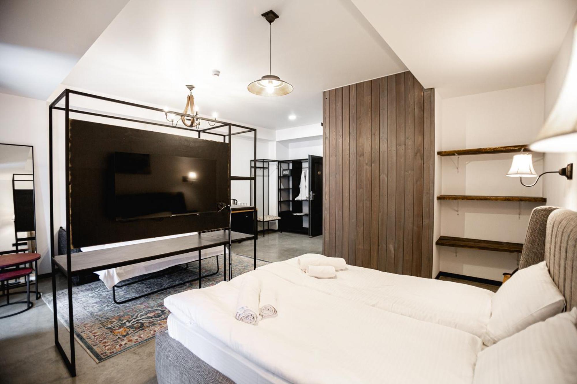 Hotel Roshe גודאורי מראה חיצוני תמונה