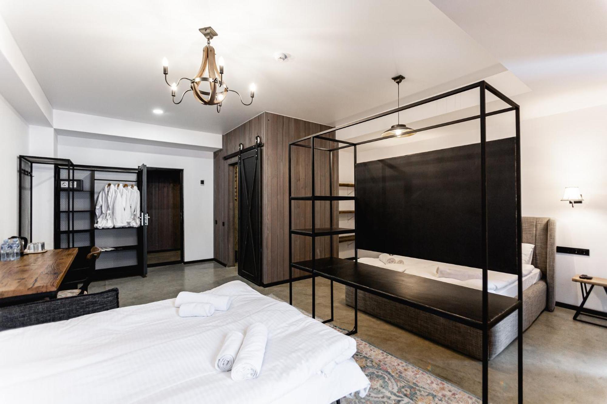 Hotel Roshe גודאורי מראה חיצוני תמונה